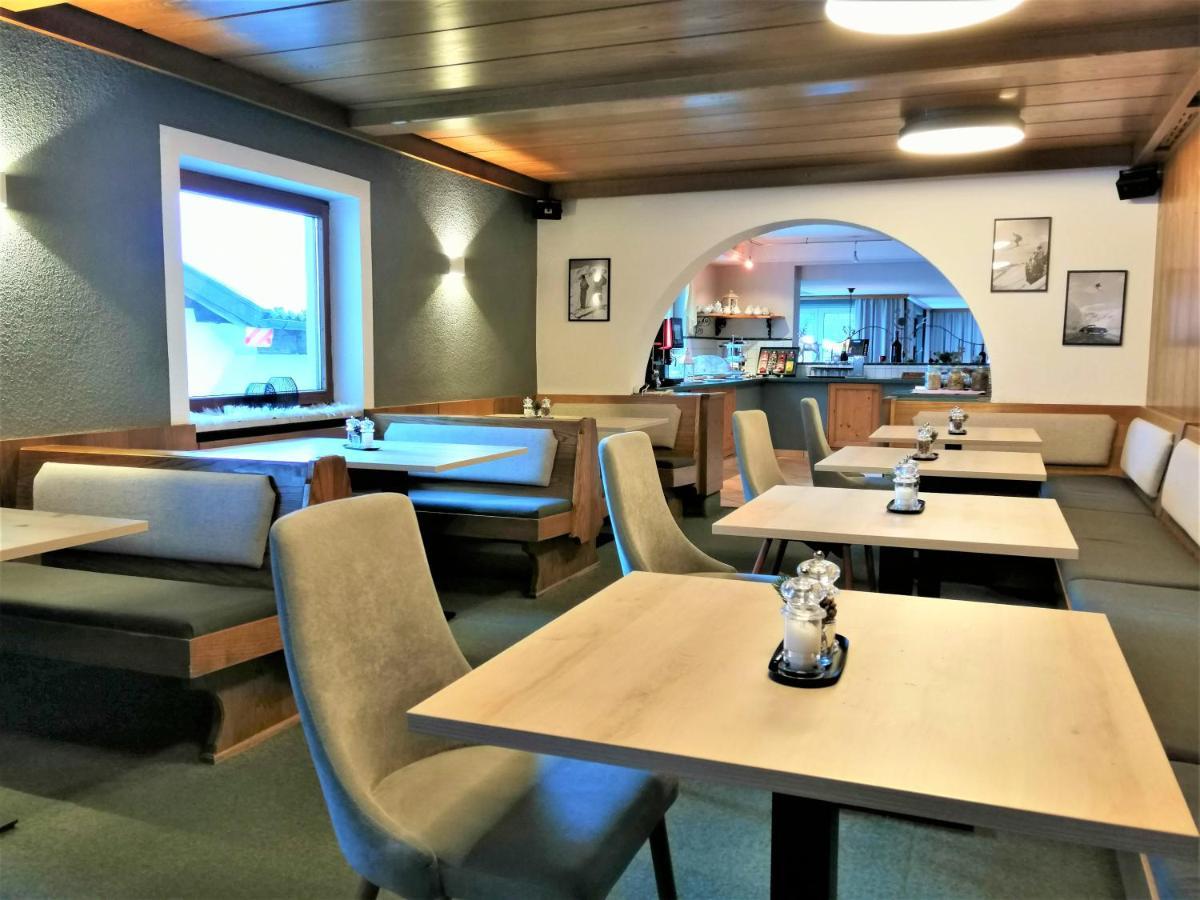 Hotel Laerchenhof カウナータール エクステリア 写真