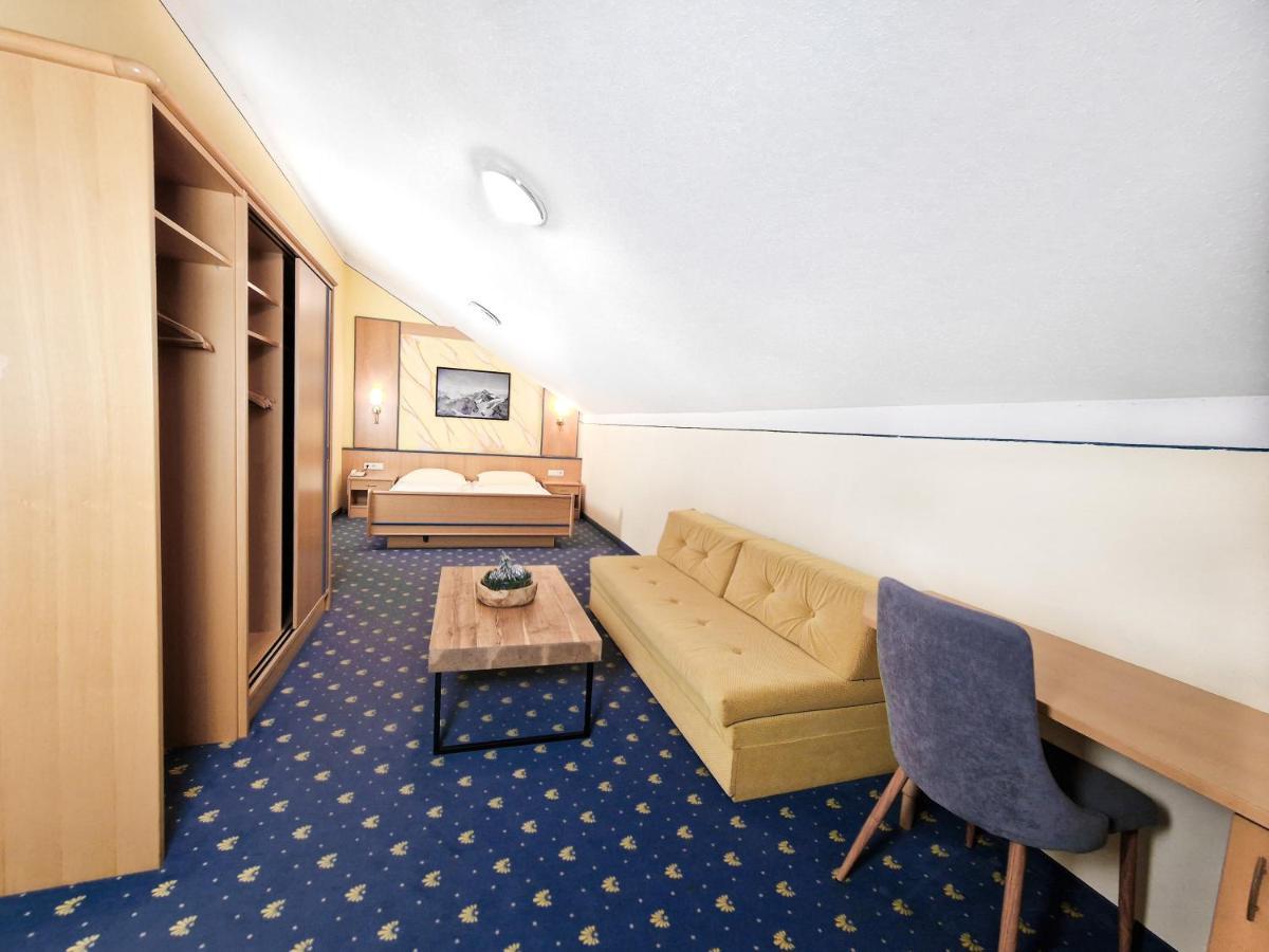Hotel Laerchenhof カウナータール エクステリア 写真