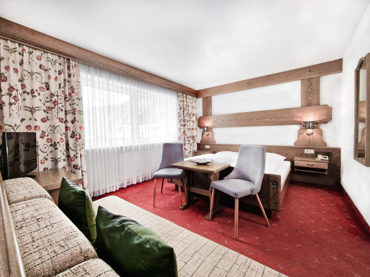 Hotel Laerchenhof カウナータール エクステリア 写真