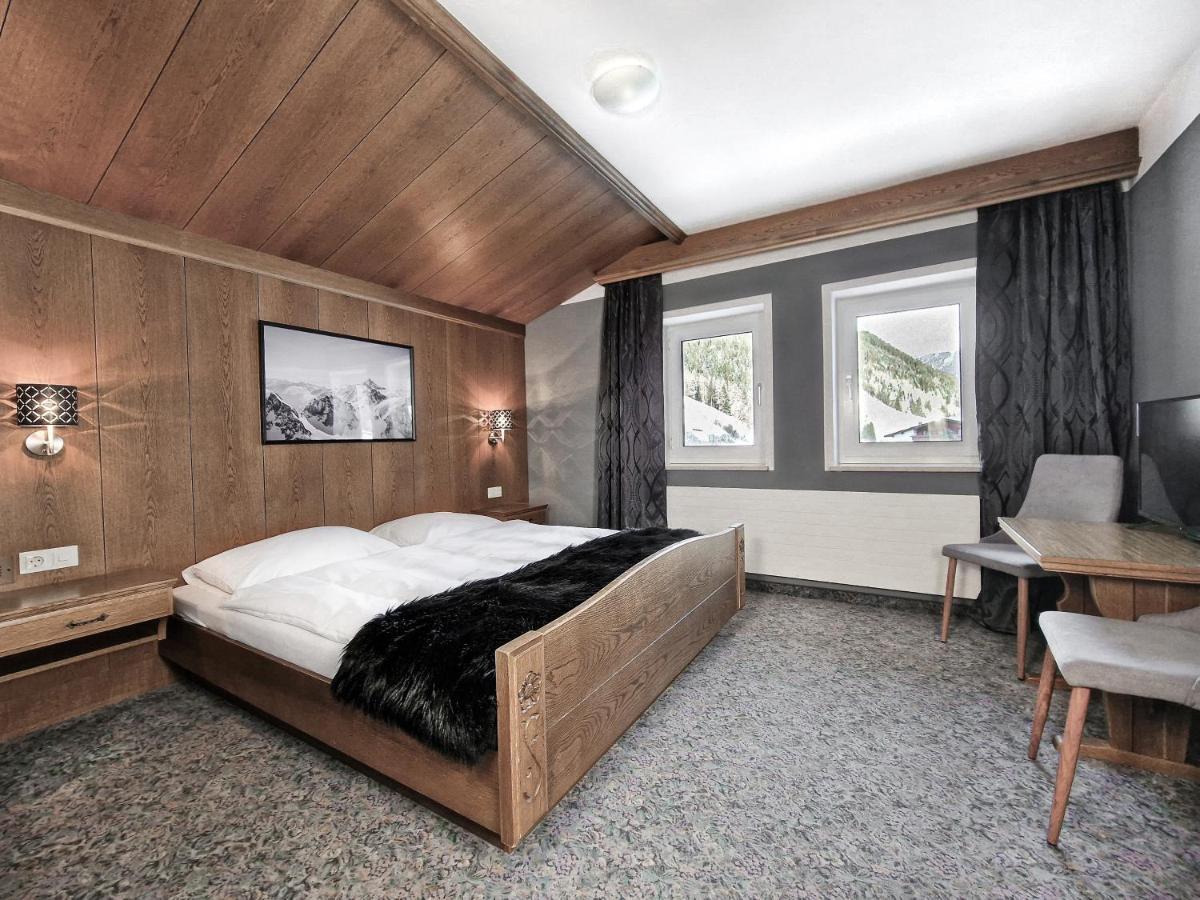 Hotel Laerchenhof カウナータール エクステリア 写真